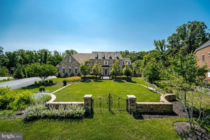 11716 Wood Thrush Ln, Potomac, Maryland 20854