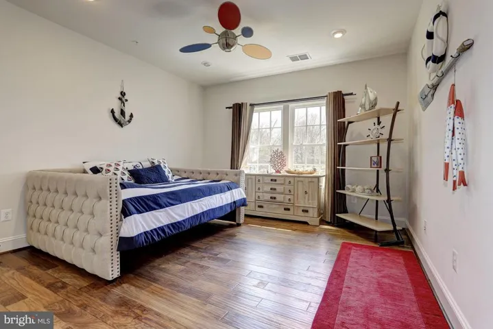 11716 Wood Thrush Ln, Potomac, Maryland 20854