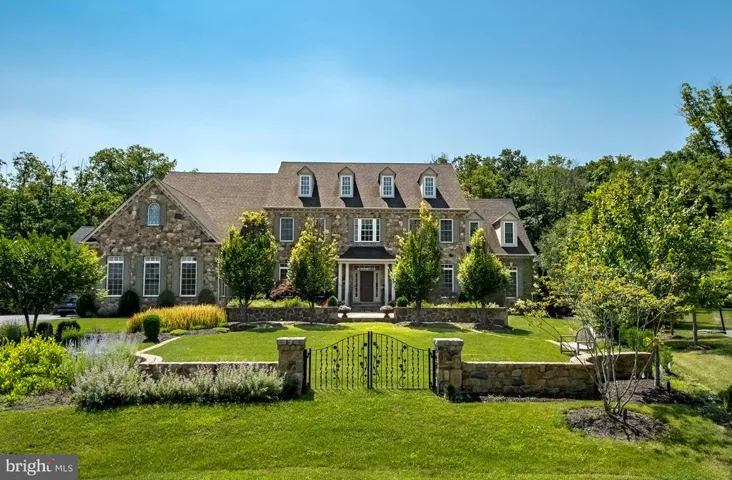 11716 Wood Thrush Ln, Potomac, Maryland 20854