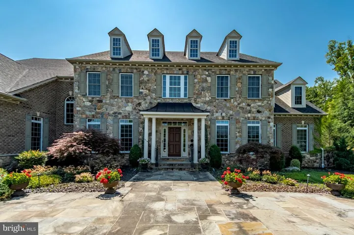 11716 Wood Thrush Ln, Potomac, Maryland 20854