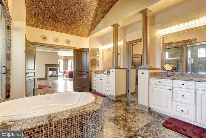 11716 Wood Thrush Ln, Potomac, Maryland 20854