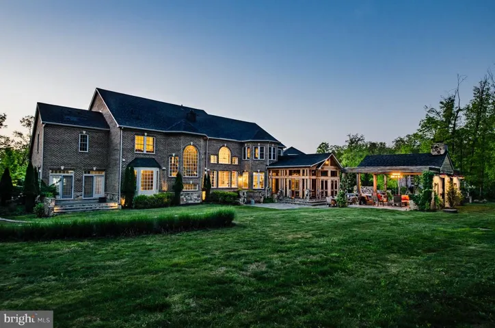 11716 Wood Thrush Ln, Potomac, Maryland 20854