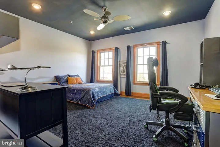 11716 Wood Thrush Ln, Potomac, Maryland 20854