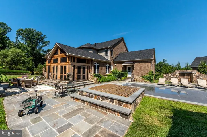 11716 Wood Thrush Ln, Potomac, Maryland 20854