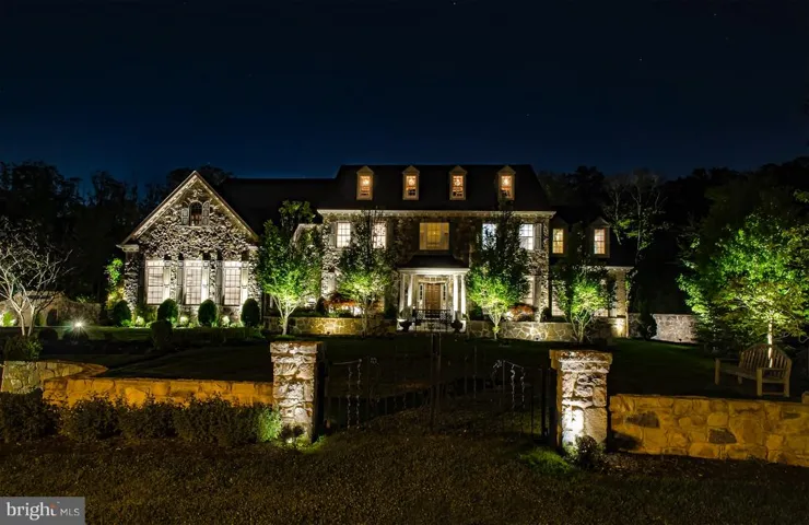 11716 Wood Thrush Ln, Potomac, Maryland 20854