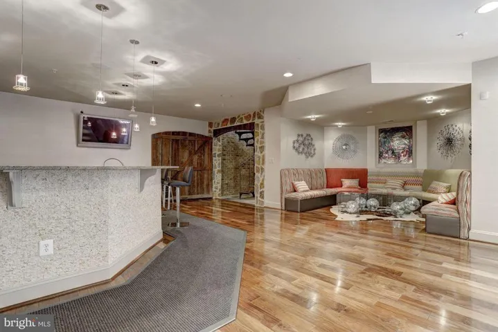 11716 Wood Thrush Ln, Potomac, Maryland 20854