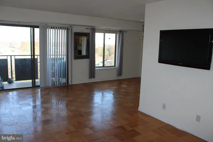 3100 S Manchester St #808, Falls Church, Virginia 22044