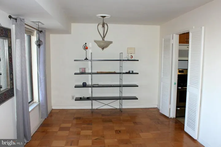 3100 S Manchester St #808, Falls Church, Virginia 22044