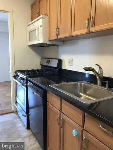 3100 S Manchester St #808, Falls Church, Virginia 22044