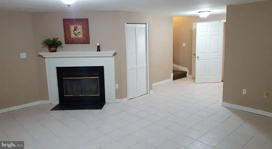 12390 Manchester Way, Woodbridge, Virginia 22192