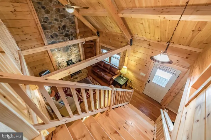 978 Spring Mountain Way, Fort Valley, Virginia 22652