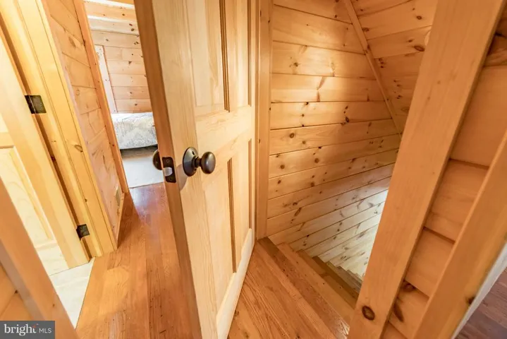 978 Spring Mountain Way, Fort Valley, Virginia 22652