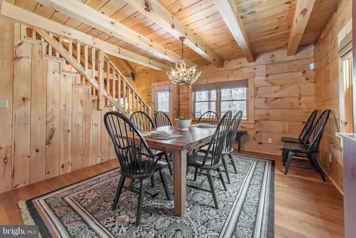 978 Spring Mountain Way, Fort Valley, Virginia 22652