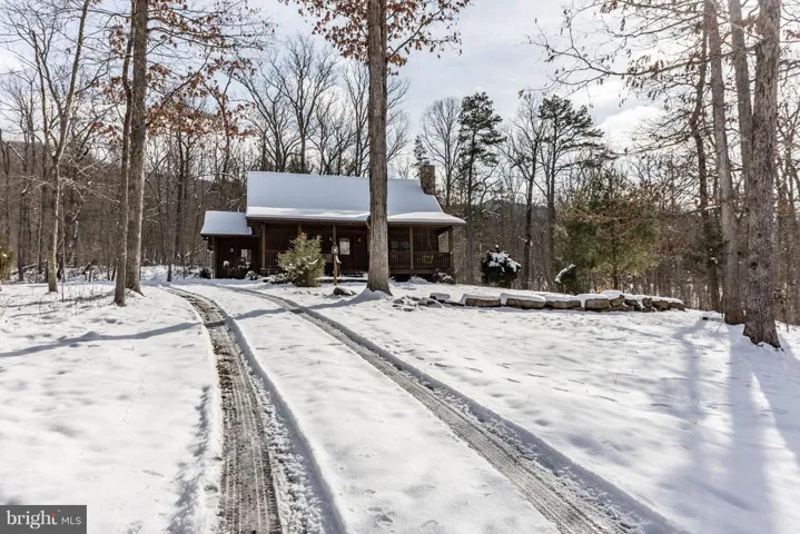 978 Spring Mountain Way, Fort Valley, Virginia 22652