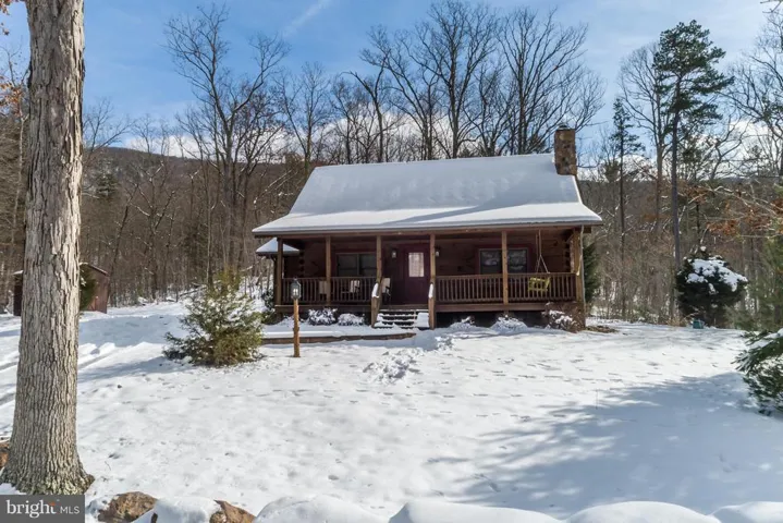 978 Spring Mountain Way, Fort Valley, Virginia 22652