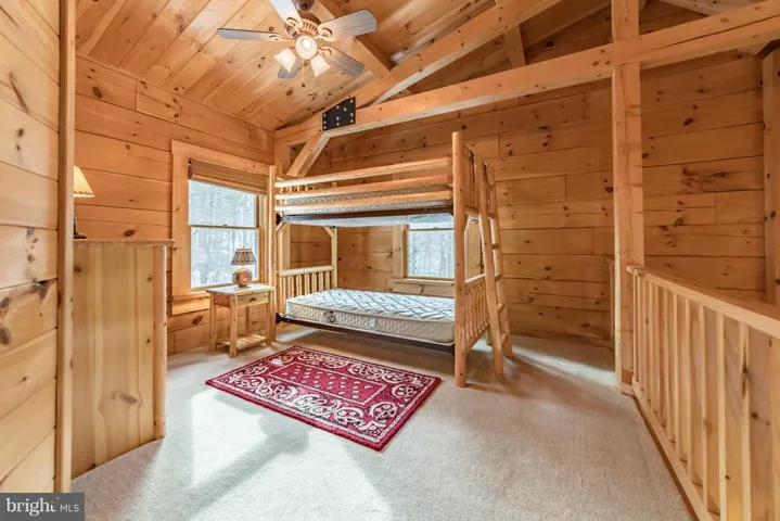 978 Spring Mountain Way, Fort Valley, Virginia 22652
