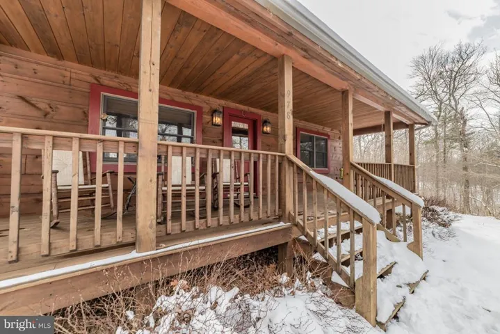 978 Spring Mountain Way, Fort Valley, Virginia 22652