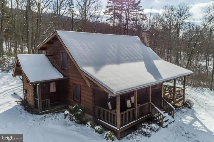 978 Spring Mountain Way, Fort Valley, Virginia 22652