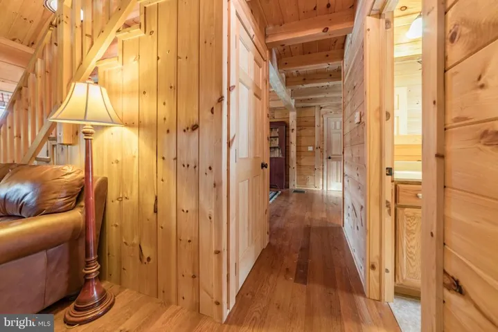 978 Spring Mountain Way, Fort Valley, Virginia 22652