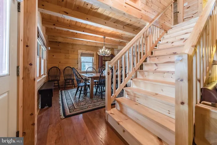978 Spring Mountain Way, Fort Valley, Virginia 22652