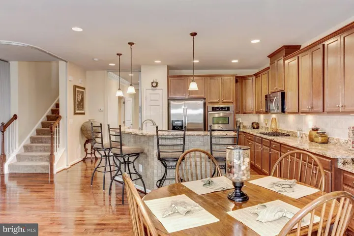 12942 Luca Station Way, Woodbridge, Virginia 22192