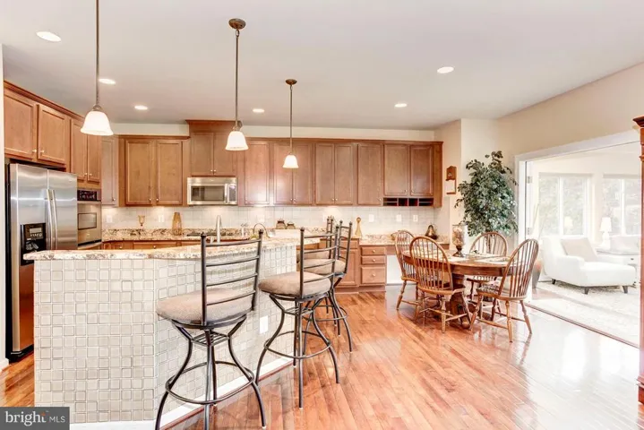 12942 Luca Station Way, Woodbridge, Virginia 22192