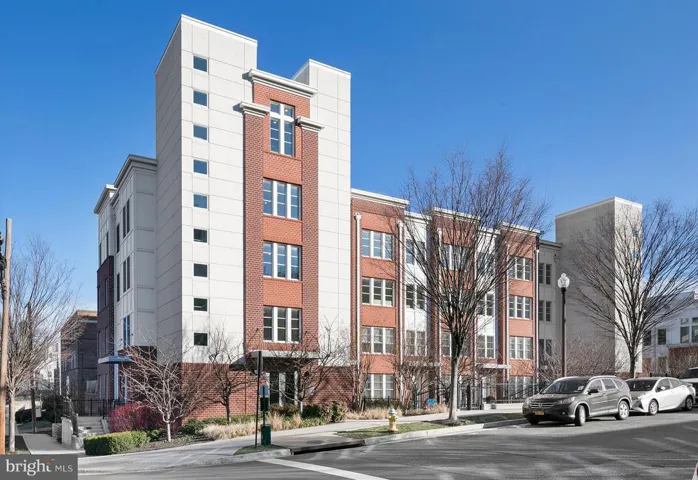 1511 N Rolfe St #a304, Arlington, Virginia 22209