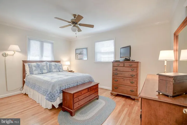 6724 Fern Ln, Annandale, Virginia 22003