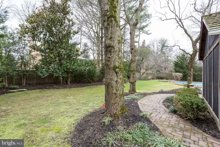 6309 Stoneham Ln, Mclean, Virginia 22101