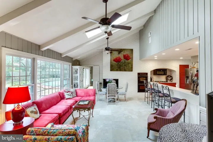 6309 Stoneham Ln, Mclean, Virginia 22101