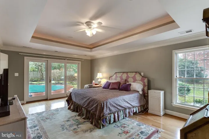 6309 Stoneham Ln, Mclean, Virginia 22101