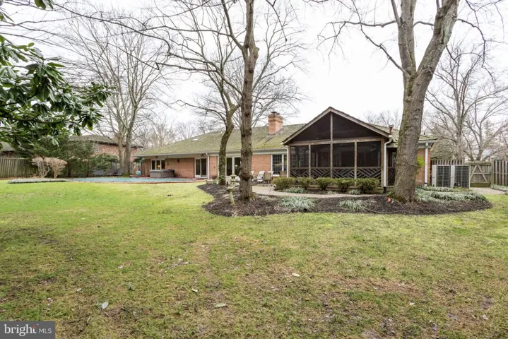 6309 Stoneham Ln, Mclean, Virginia 22101