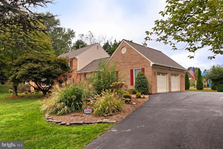 6200 Homespun Ln, Falls Church, Virginia 22044