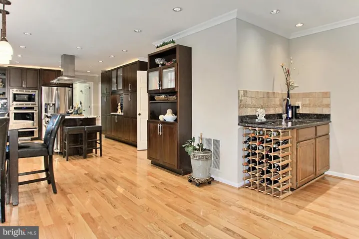 6200 Homespun Ln, Falls Church, Virginia 22044