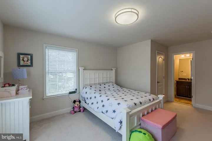 3145 Barbara Ln, Fairfax, Virginia 22031