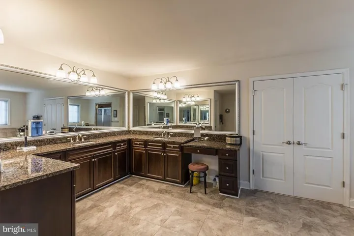 3145 Barbara Ln, Fairfax, Virginia 22031