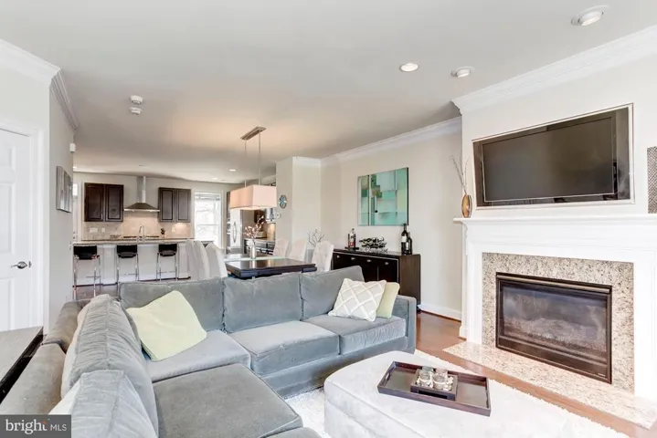 2979 Chesham St, Fairfax, Virginia 22031