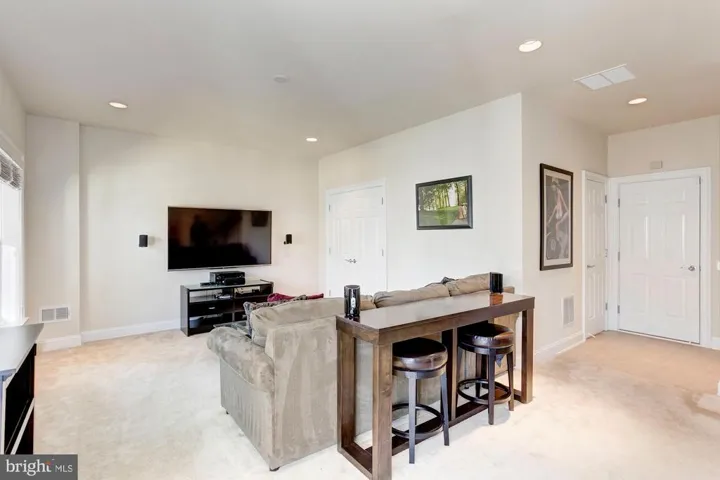 2979 Chesham St, Fairfax, Virginia 22031