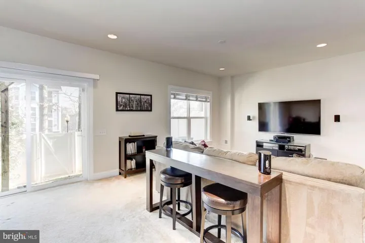 2979 Chesham St, Fairfax, Virginia 22031