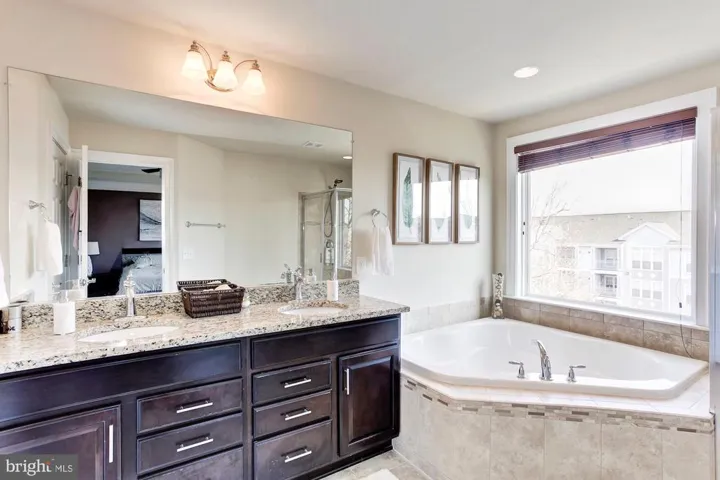 2979 Chesham St, Fairfax, Virginia 22031