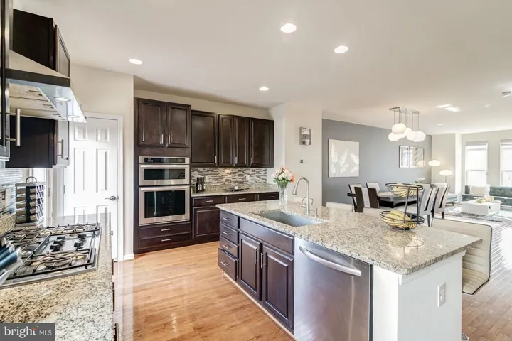9423 Canonbury Sq, Fairfax, Virginia 22031