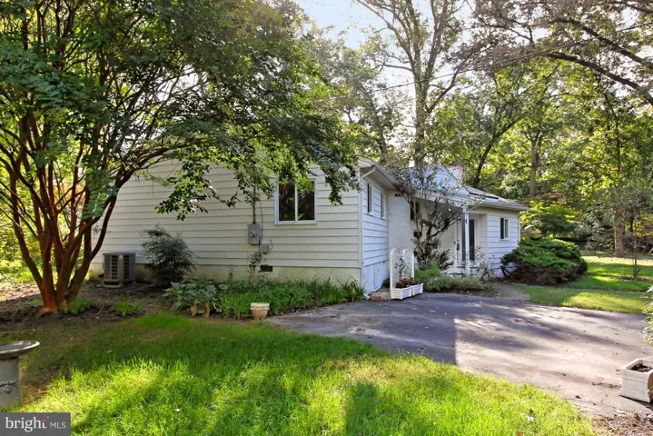 3237 Dye Dr, Falls Church, Virginia 22042
