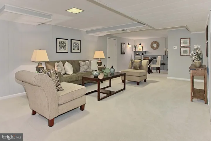 3237 Dye Dr, Falls Church, Virginia 22042