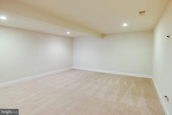 12872 Classic Springs Dr, Manassas, Virginia 20112
