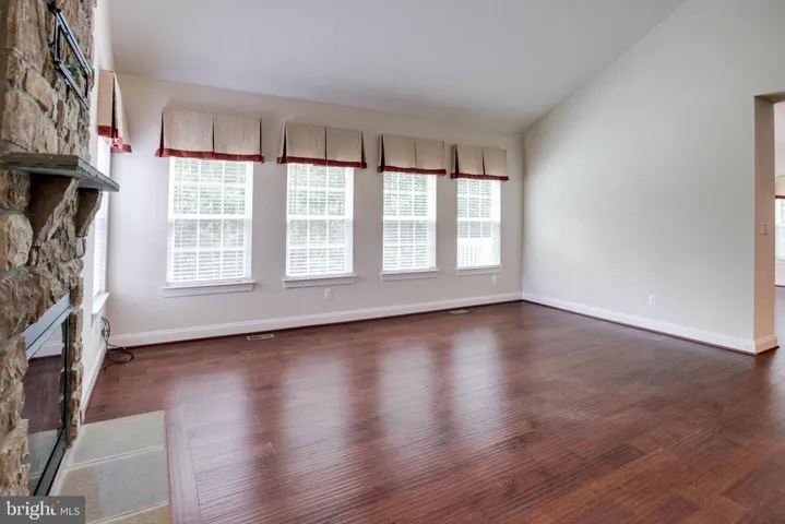 12872 Classic Springs Dr, Manassas, Virginia 20112