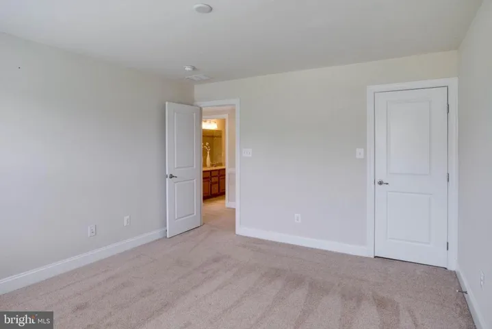 12872 Classic Springs Dr, Manassas, Virginia 20112