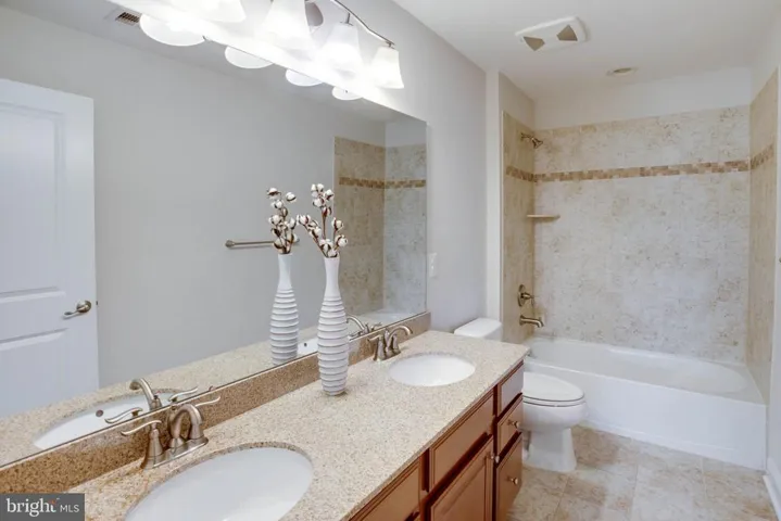 12872 Classic Springs Dr, Manassas, Virginia 20112