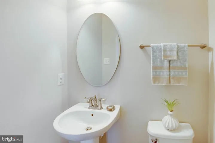 12872 Classic Springs Dr, Manassas, Virginia 20112