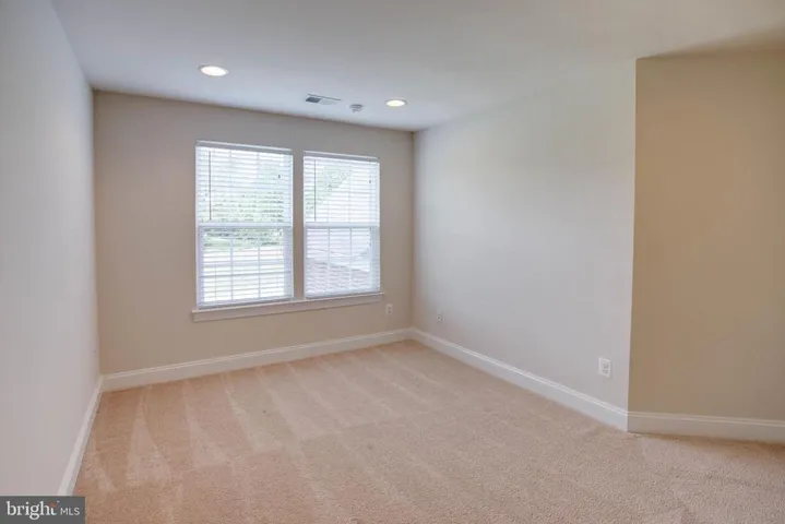 12872 Classic Springs Dr, Manassas, Virginia 20112