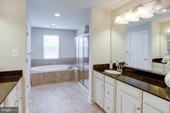 12872 Classic Springs Dr, Manassas, Virginia 20112